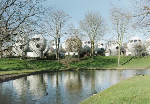 Den Bosch Bolwoning by Dries Kreijkamp